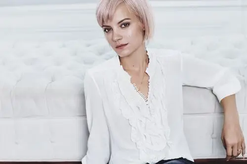 Lily Allen Wall Poster picture 457528