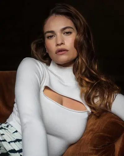 Lily James Wall Poster picture 1054346