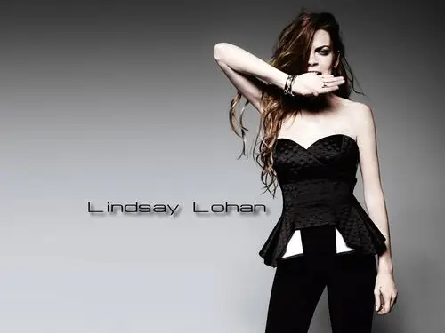 Lindsay Lohan White T-Shirt - idPoster.com