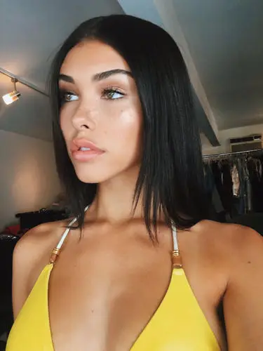 Madison Beer White Tank-Top - idPoster.com