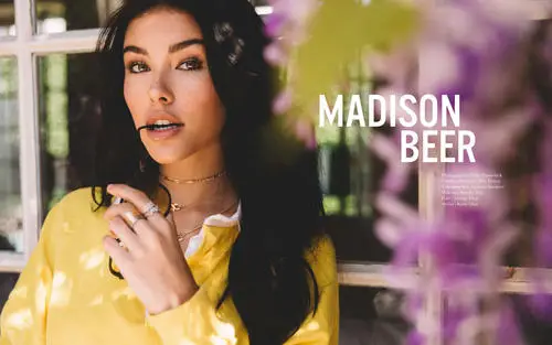 Madison Beer Computer MousePad picture 687391