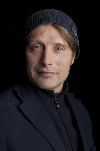 Mads Mikkelsen Wall Poster picture 466217