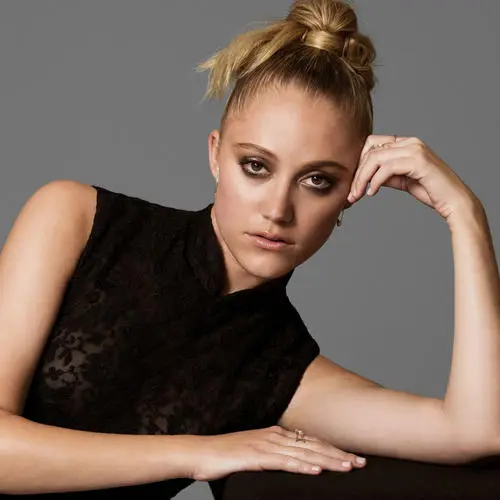 Maika Monroe Wall Poster picture 473582
