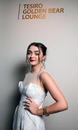 Maisie Williams Jigsaw Puzzle picture 473641