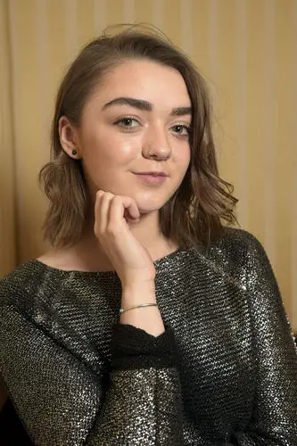 Maisie Williams Jigsaw Puzzle picture 473646