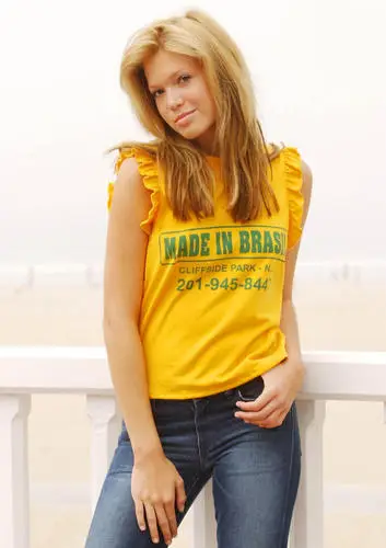 Mandy Moore Women's Colored T-Shirt - idPoster.com
