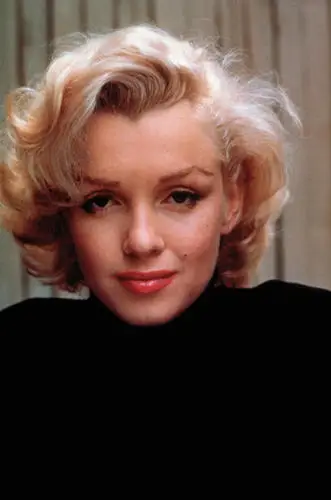 Marilyn Monroe Women's Colored Hoodie - idPoster.com