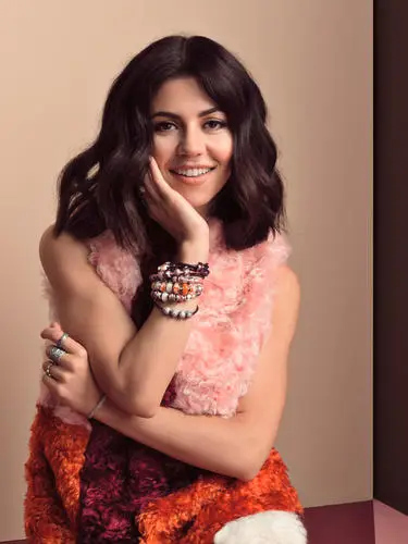 Marina and the Diamonds Women's Colored  Long Sleeve T-Shirt - idPoster.com