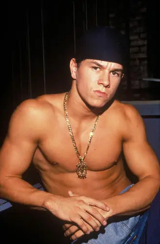 Mark Wahlberg Wall Poster picture 495727