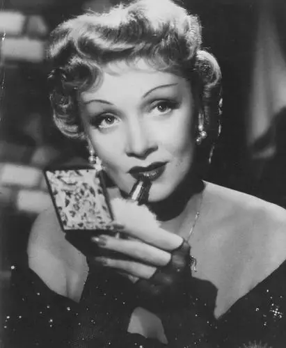 Marlene Dietrich Wall Poster picture 254058