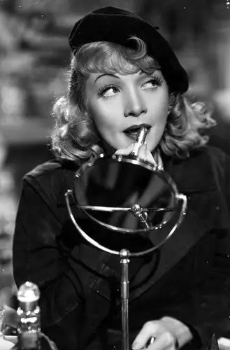 Marlene Dietrich Fridge Magnet picture 254071