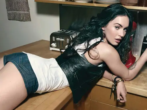 Megan Fox Wall Poster picture 182456