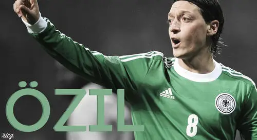 Mesut Ozil Wall Poster picture 671710