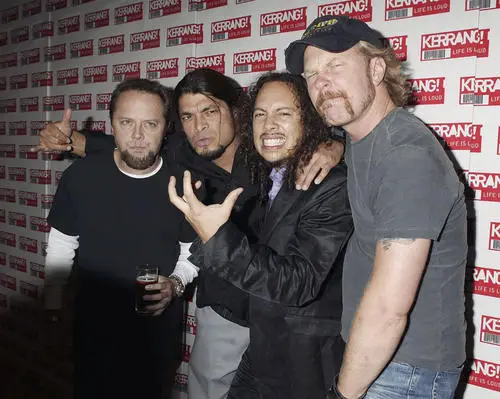 Metallica Men's Colored  Long Sleeve T-Shirt - idPoster.com