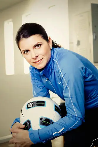 Mia Hamm Protected Face mask - idPoster.com