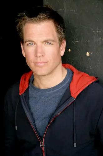 Michael Weatherly Computer MousePad picture 481171