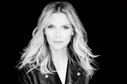 Michelle Pfeiffer Wall Poster picture 1037932