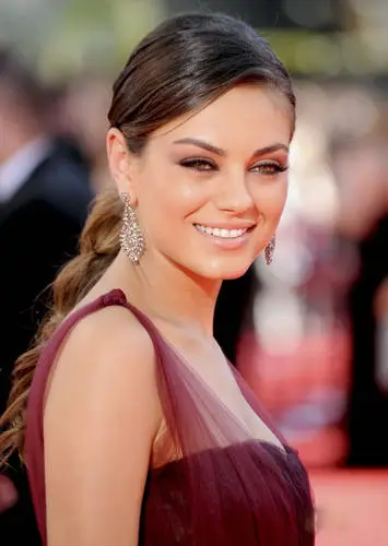 Mila Kunis Jigsaw Puzzle picture 170346
