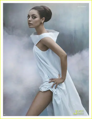 Mila Kunis Wall Poster picture 170445