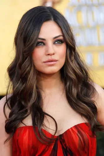 Mila Kunis Wall Poster picture 170464