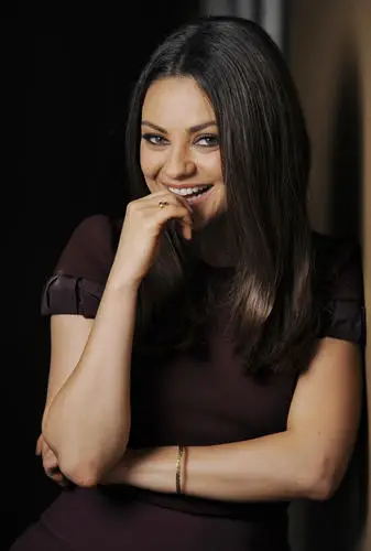 Mila Kunis Wall Poster picture 184240