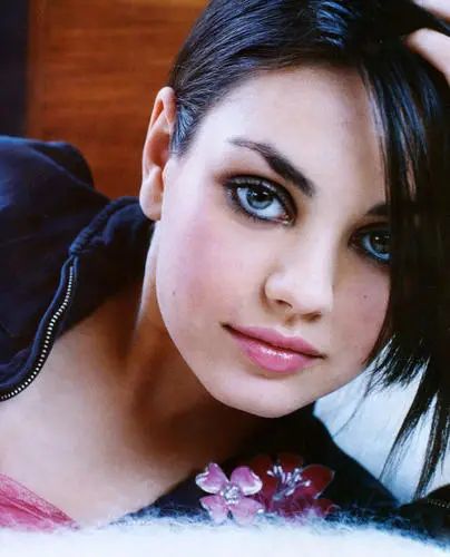 Mila Kunis Wall Poster picture 42917