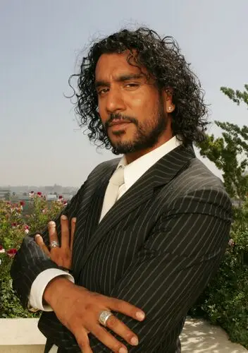 Naveen Andrews Jigsaw Puzzle picture 500572