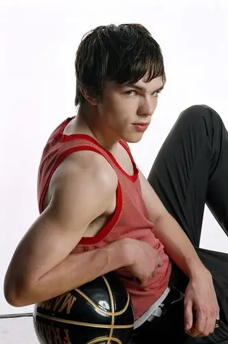 Nicholas Hoult Wall Poster picture 495122
