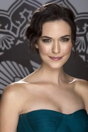 Odette Annable Computer MousePad picture 488851