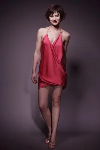 Olga Kurylenko Men's Colored  Long Sleeve T-Shirt - idPoster.com