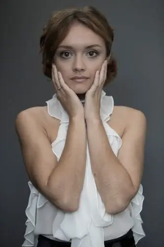 Olivia Cooke Computer MousePad picture 543563