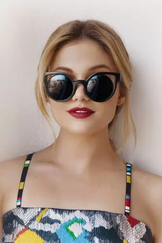 Olivia Holt Jigsaw Puzzle picture 690195
