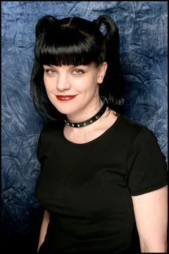 Pauley Perrette Computer MousePad picture 378233