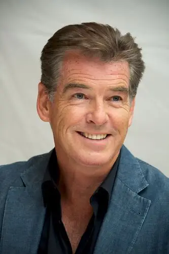 Pierce Brosnan Wall Poster picture 794677