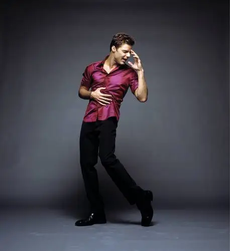 Ricky Martin Men's Colored T-Shirt - idPoster.com