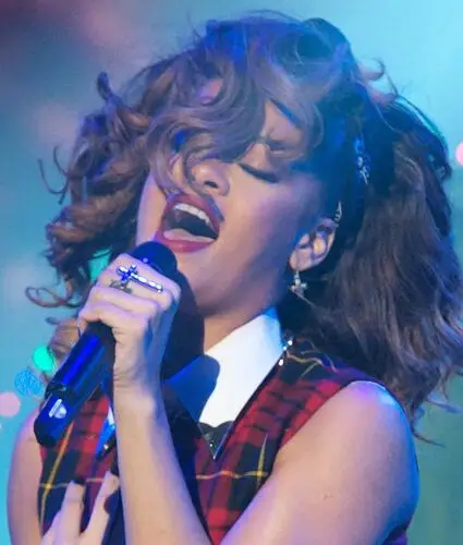 Rihanna Jigsaw Puzzle picture 120474
