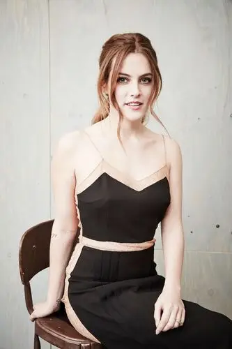 Riley Keough Jigsaw Puzzle picture 830927