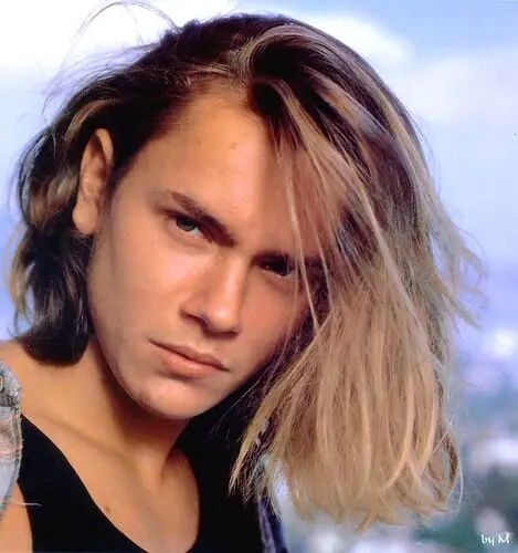 River Phoenix Wall Poster picture 102733