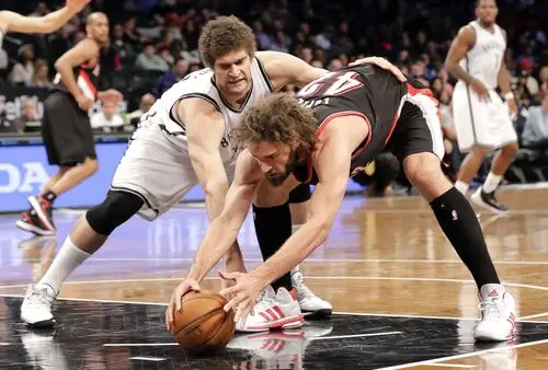Robin Lopez Jigsaw Puzzle picture 716660