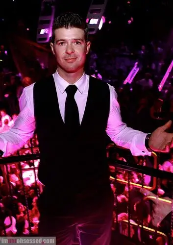 Robin Thicke Wall Poster picture 239751