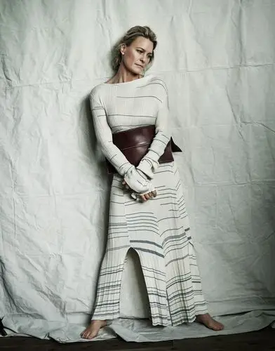 Robin Wright Wall Poster picture 694237