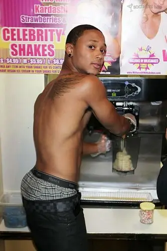 Romeo Miller Wall Poster picture 239838