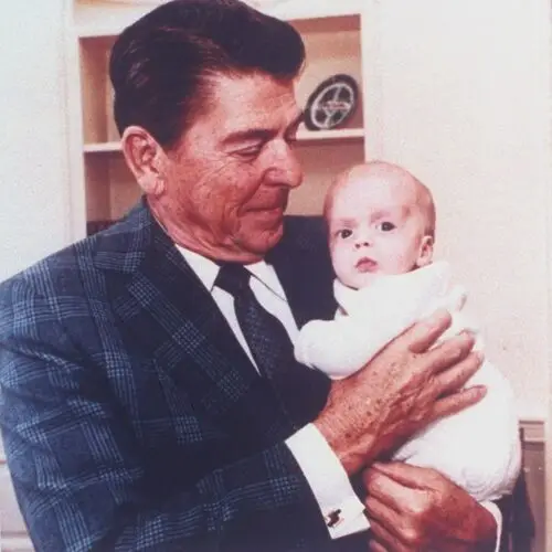 Ronald Reagan Fridge Magnet picture 478607