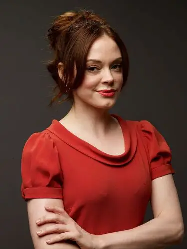 Rose McGowan Jigsaw Puzzle picture 506854