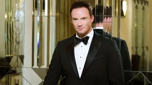 Russell Watson Wall Poster picture 1037626