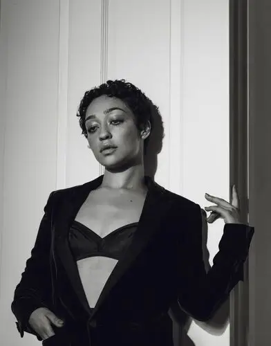 Ruth Negga Wall Poster picture 867182
