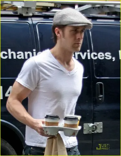 Ryan Gosling White T-Shirt - idPoster.com