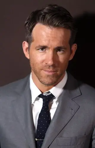 Ryan Reynolds Wall Poster picture 795654