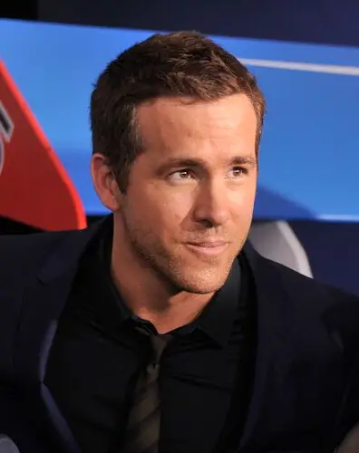 Ryan Reynolds Wall Poster picture 848492
