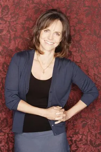 Sally Field Jigsaw Puzzle picture 323698